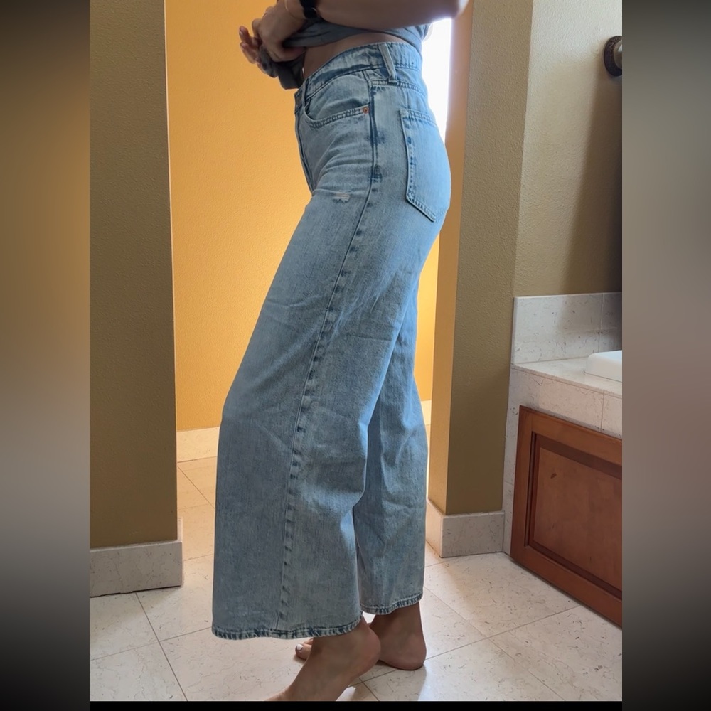 GAP Wide Leg Cropped Denim. 29/8R